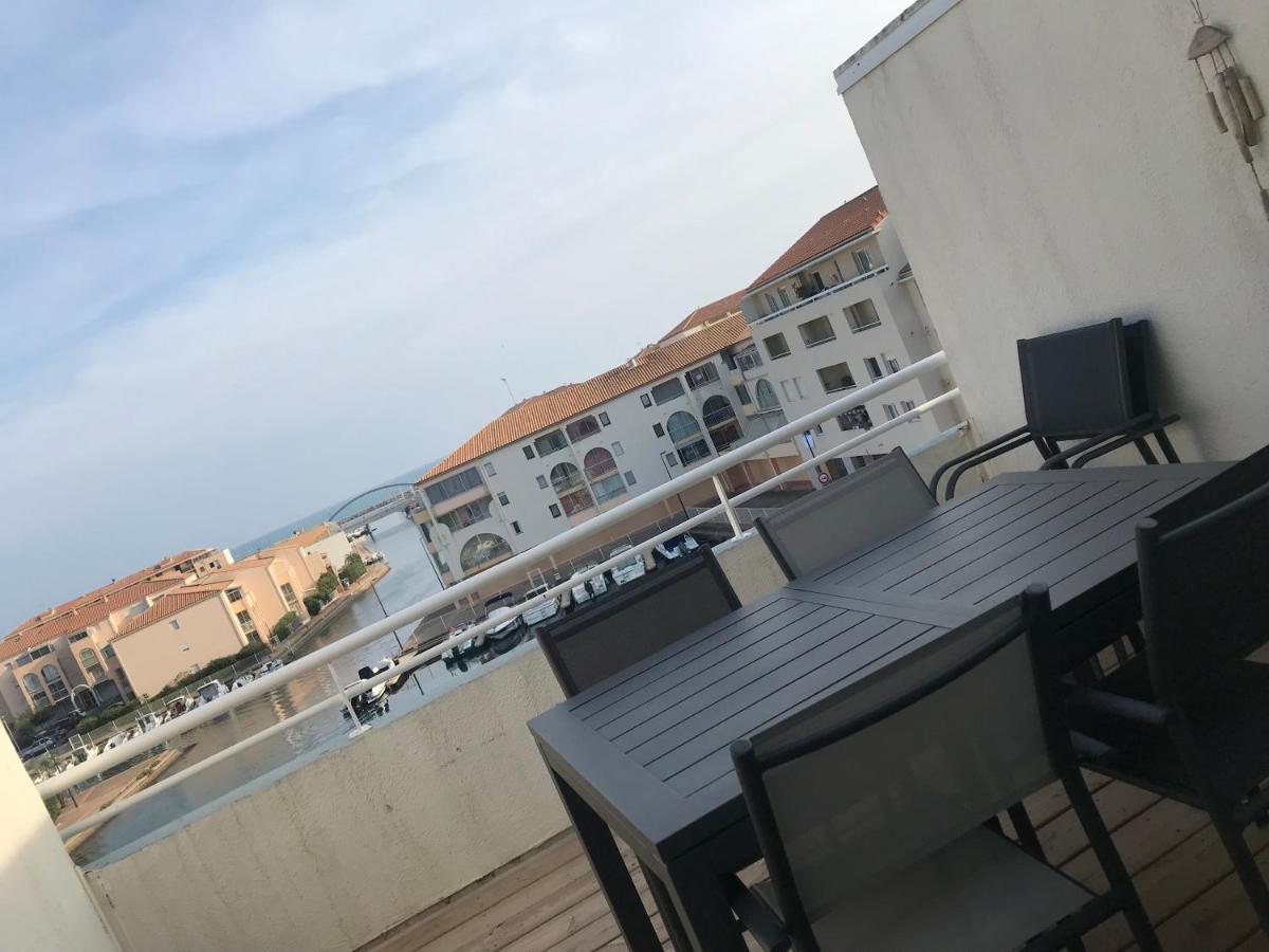 T2 Vue Mer Mezzanine Les Quilles Сет Екстер'єр фото