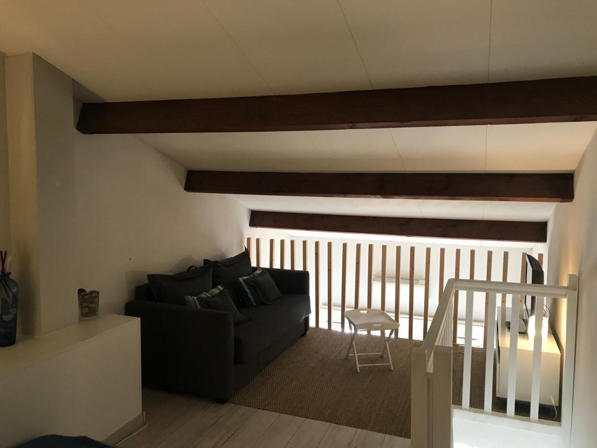 T2 Vue Mer Mezzanine Les Quilles Сет Екстер'єр фото